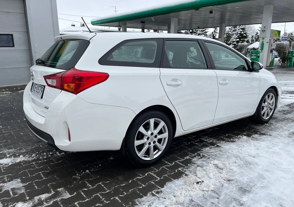 Toyota Auris cena 28800 przebieg: 282315, rok produkcji 2015 z Kętrzyn małe 436